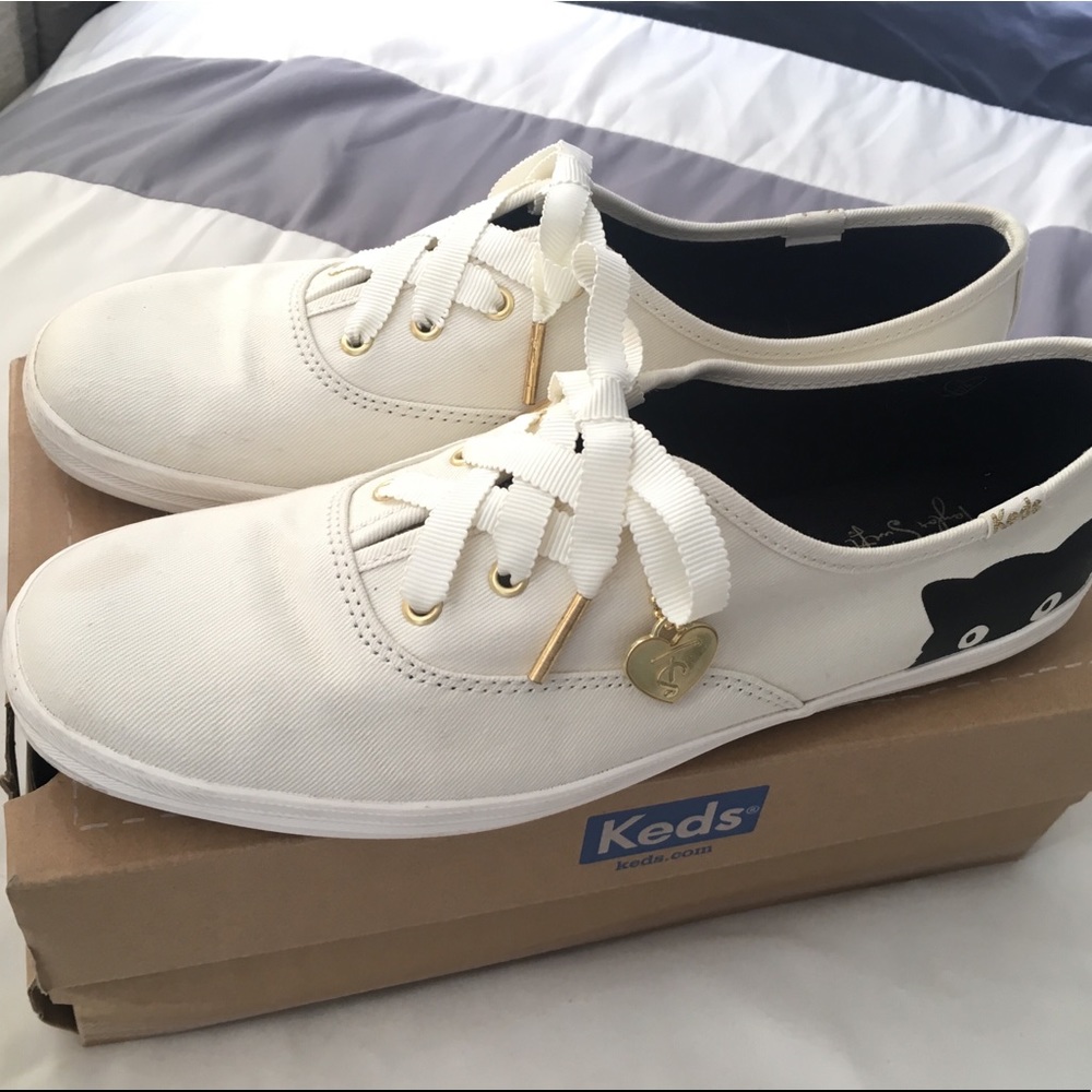 Taylor Swift Sneaky Cat Keds Limited
